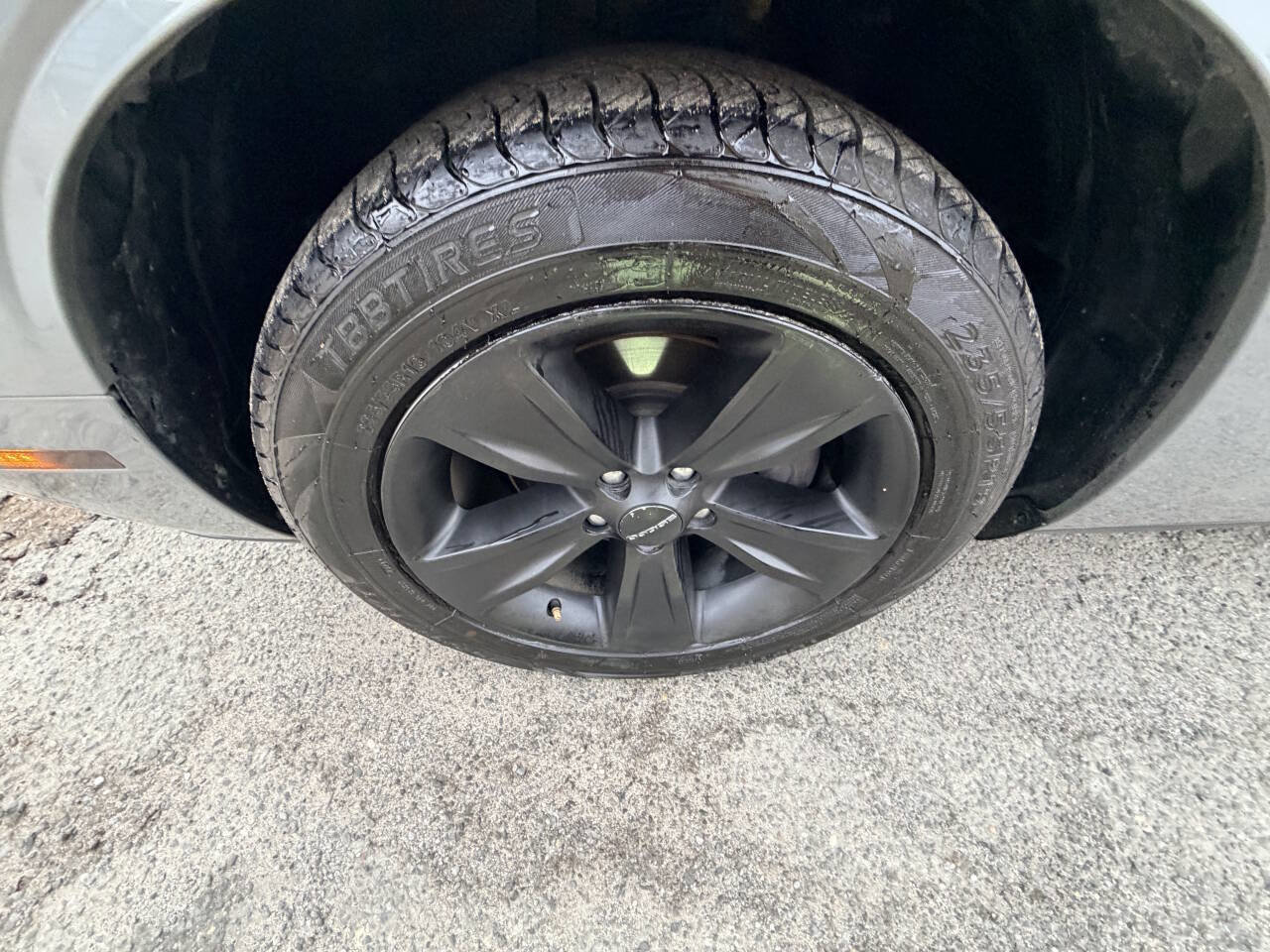 Used 2019 Dodge Challenger SXT image 38