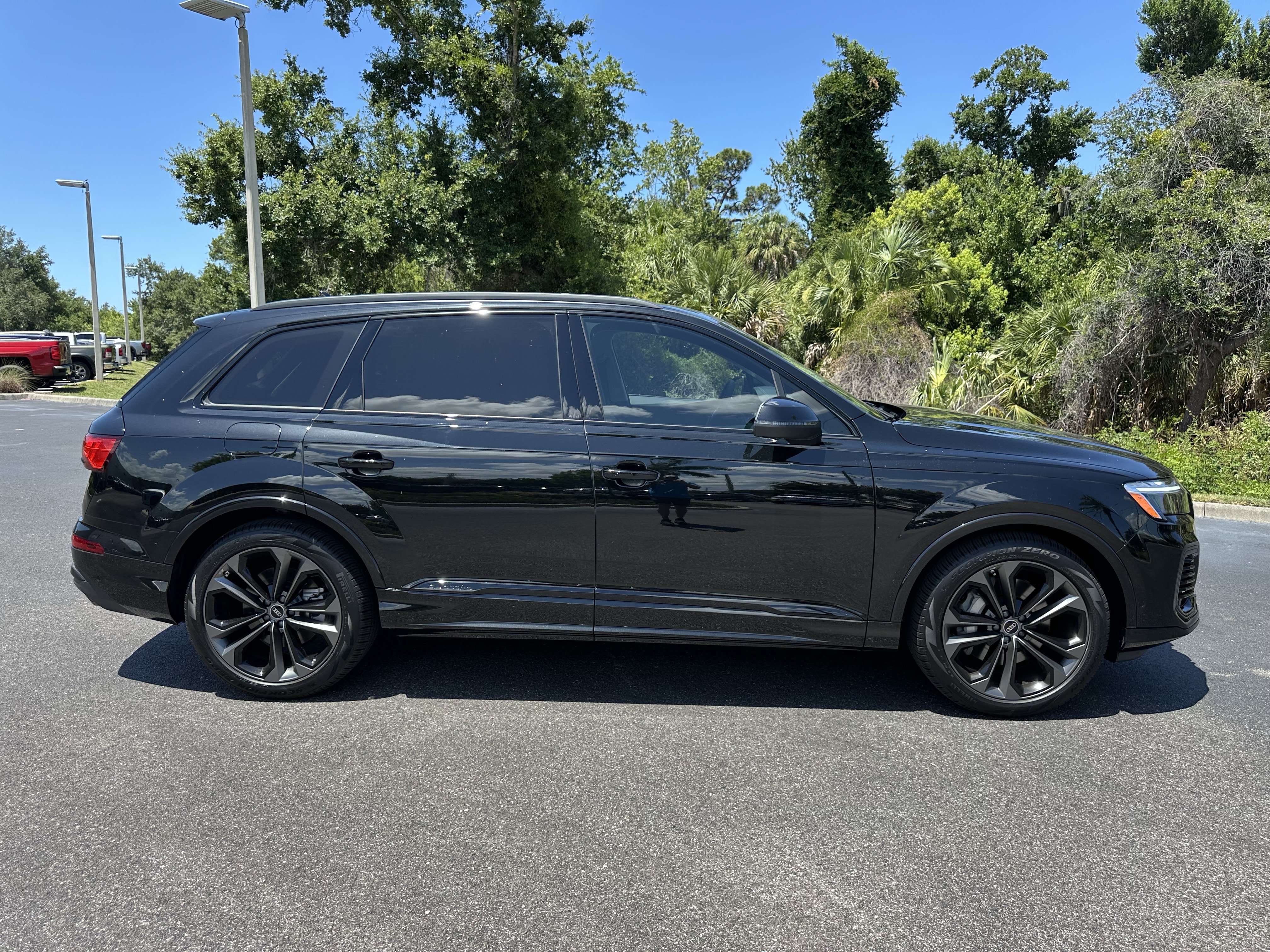 New 2026 Audi Q7 3.0T Premium Plus AWD/4WD image 3