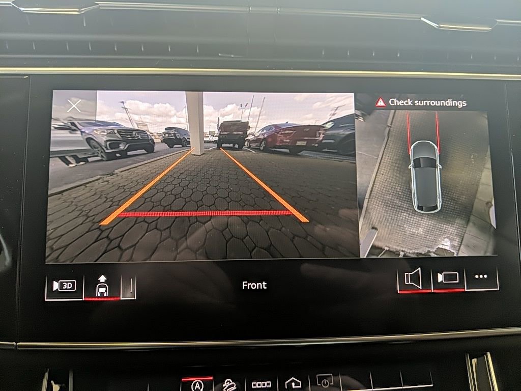 Used 2022 Audi Q8 Premium Plus w/ Premium Plus Package image 24