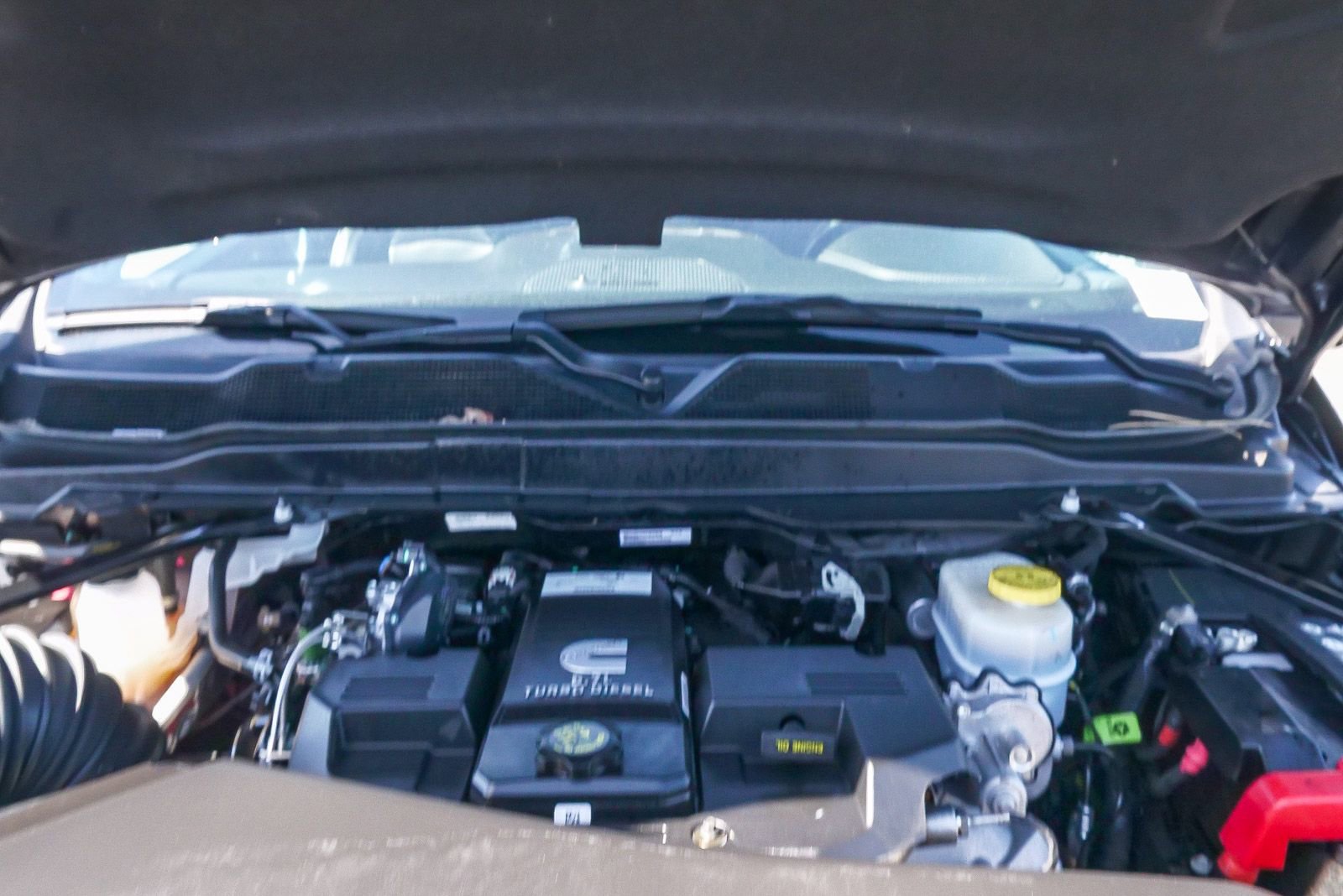 Used 2024 RAM 2500 Laramie image 25