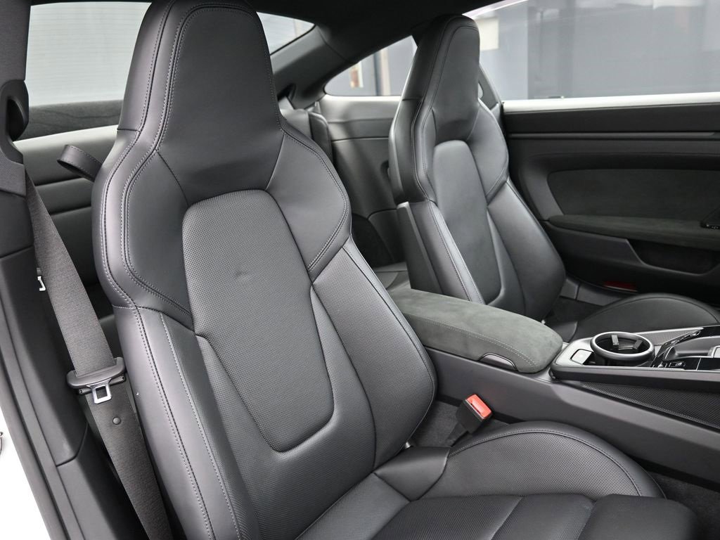 Used 2024 Porsche 911 Carrera GTS image 31