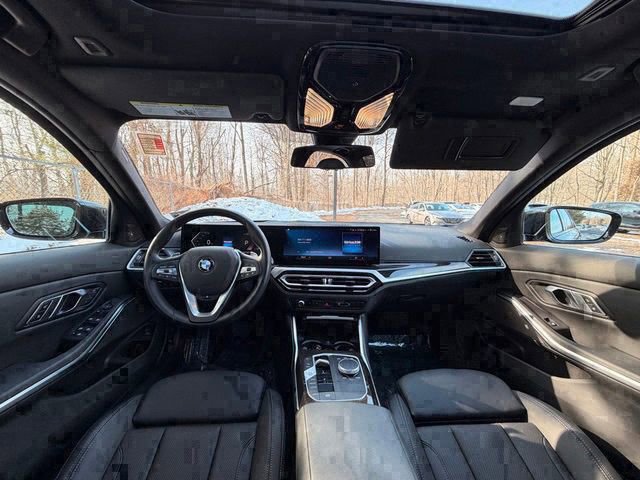 Used 2023 BMW 330i xDrive Sedan w/ Premium Package image 18