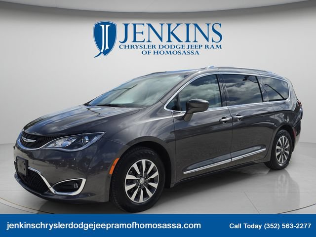 Used 2020 Chrysler Pacifica Touring-L Plus FWD image 10