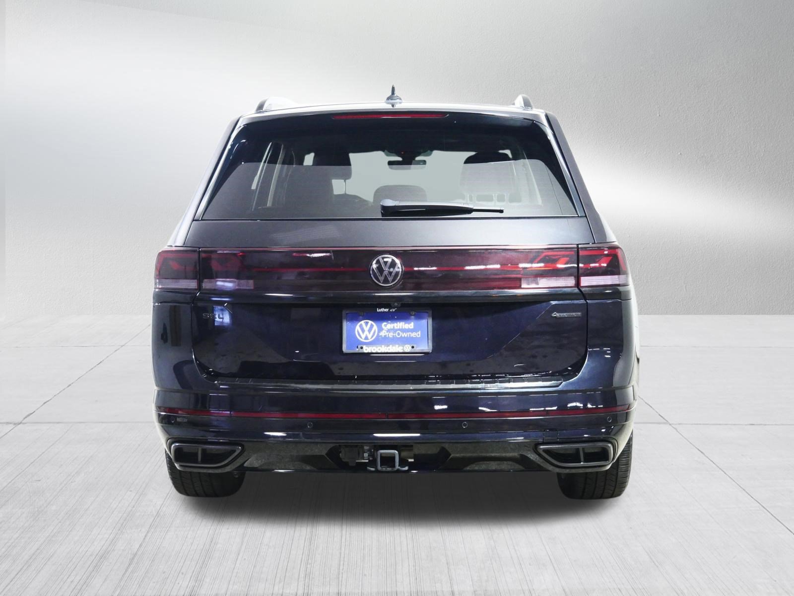 Certified 2024 Volkswagen Atlas SEL Premium R-Line image 6