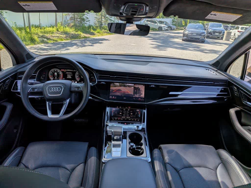 Certified 2025 Audi Q7 3.0T Prestige AWD/4WD image 17