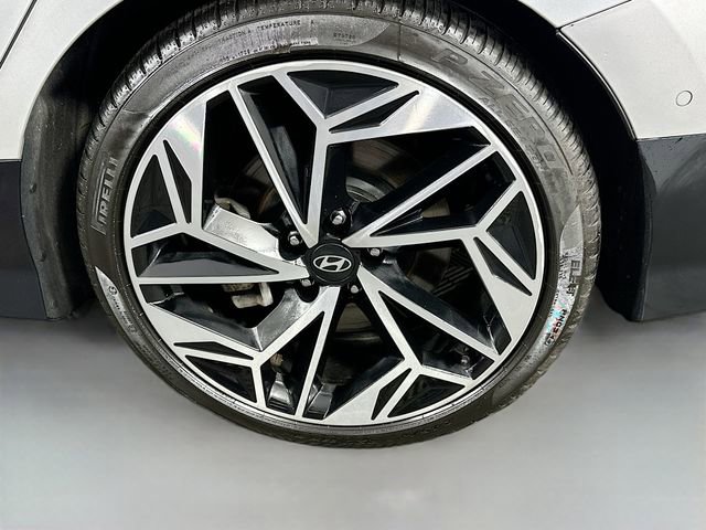 Used 2023 Hyundai Ioniq 6 Limited AWD/4WD image 33