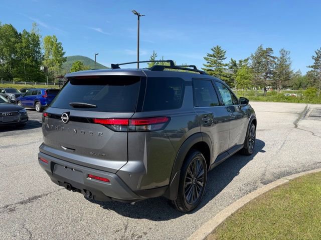 New 2026 Nissan Pathfinder SL AWD/4WD image 3