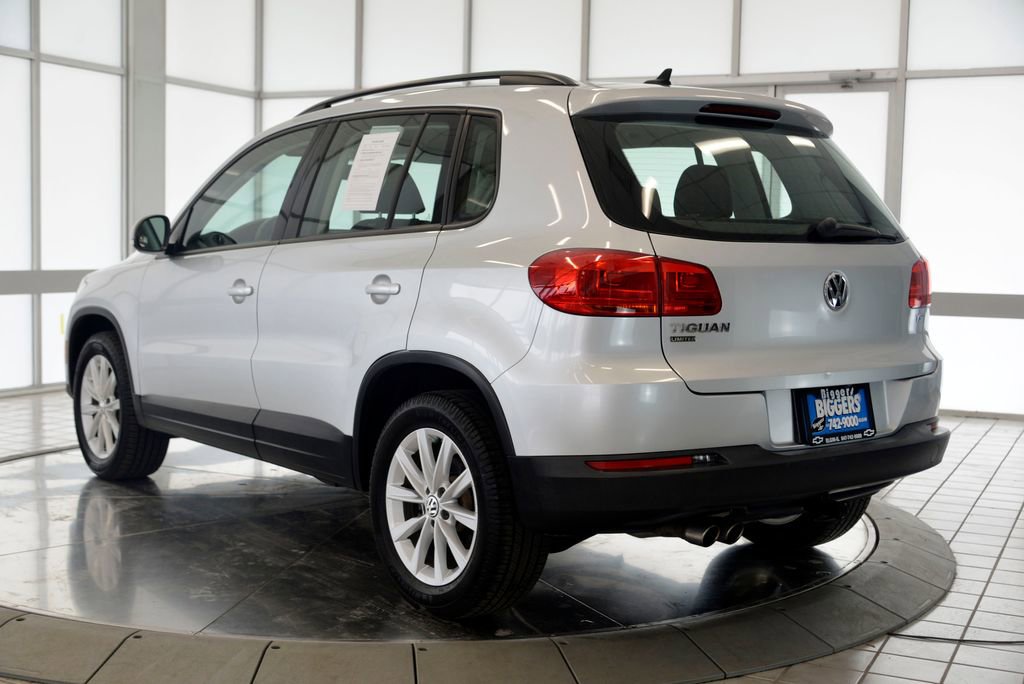 Used 2017 Volkswagen Tiguan S image 6