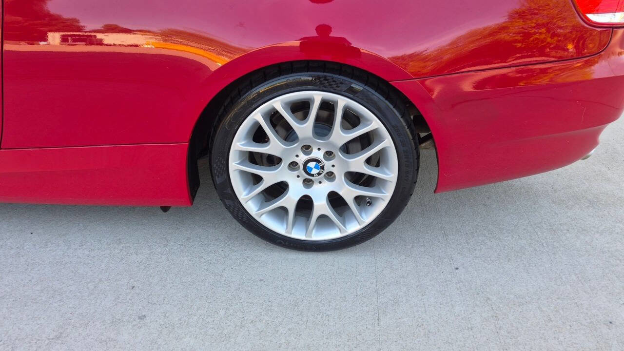 Used 2009 BMW 328i Convertible image 17