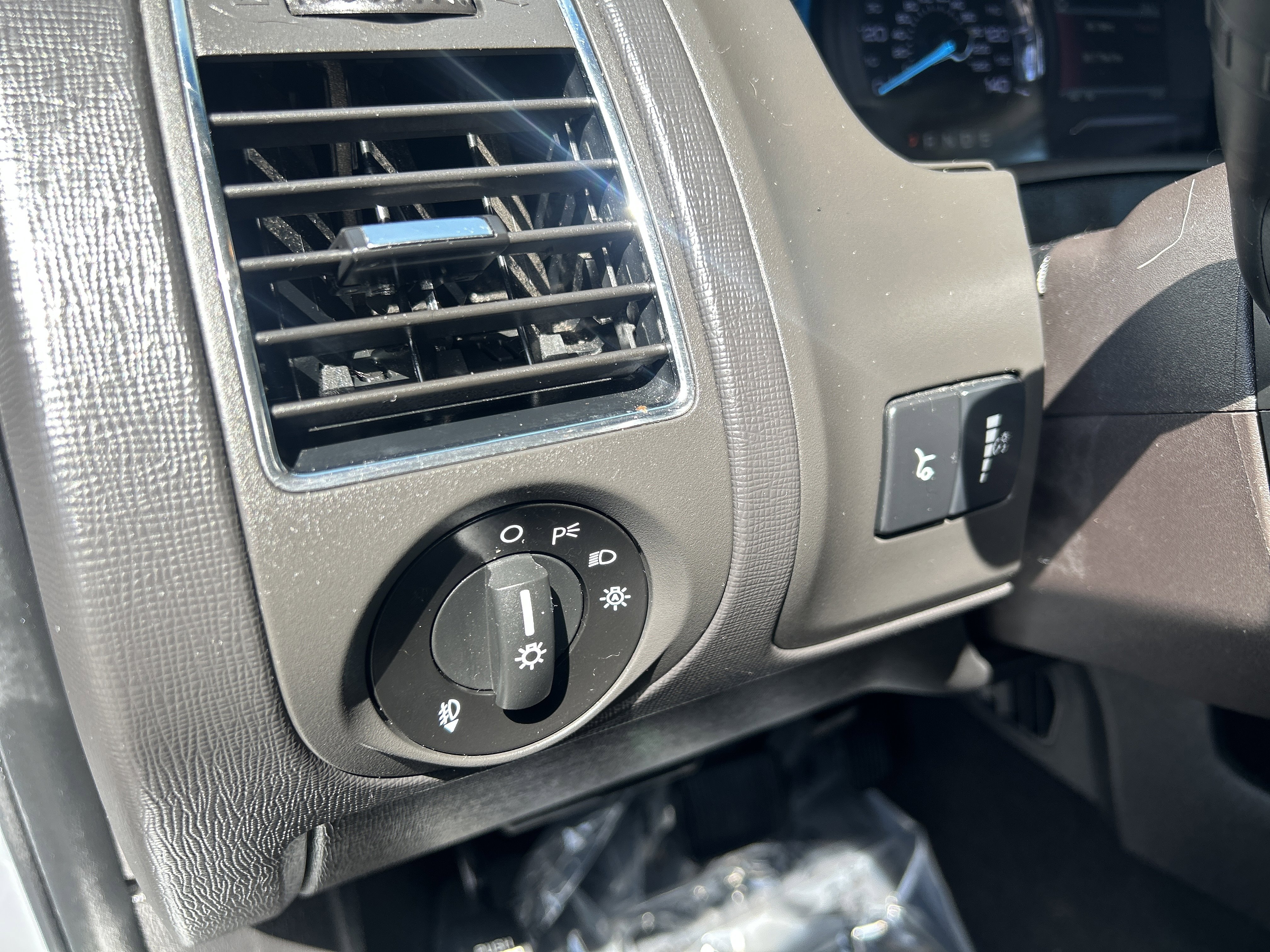 Used 2019 Ford Flex Limited image 25