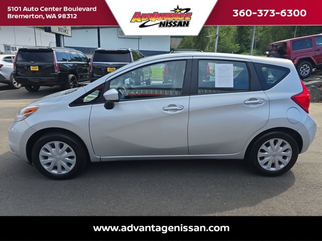Used 2015 Nissan Versa Note SV FWD image 2