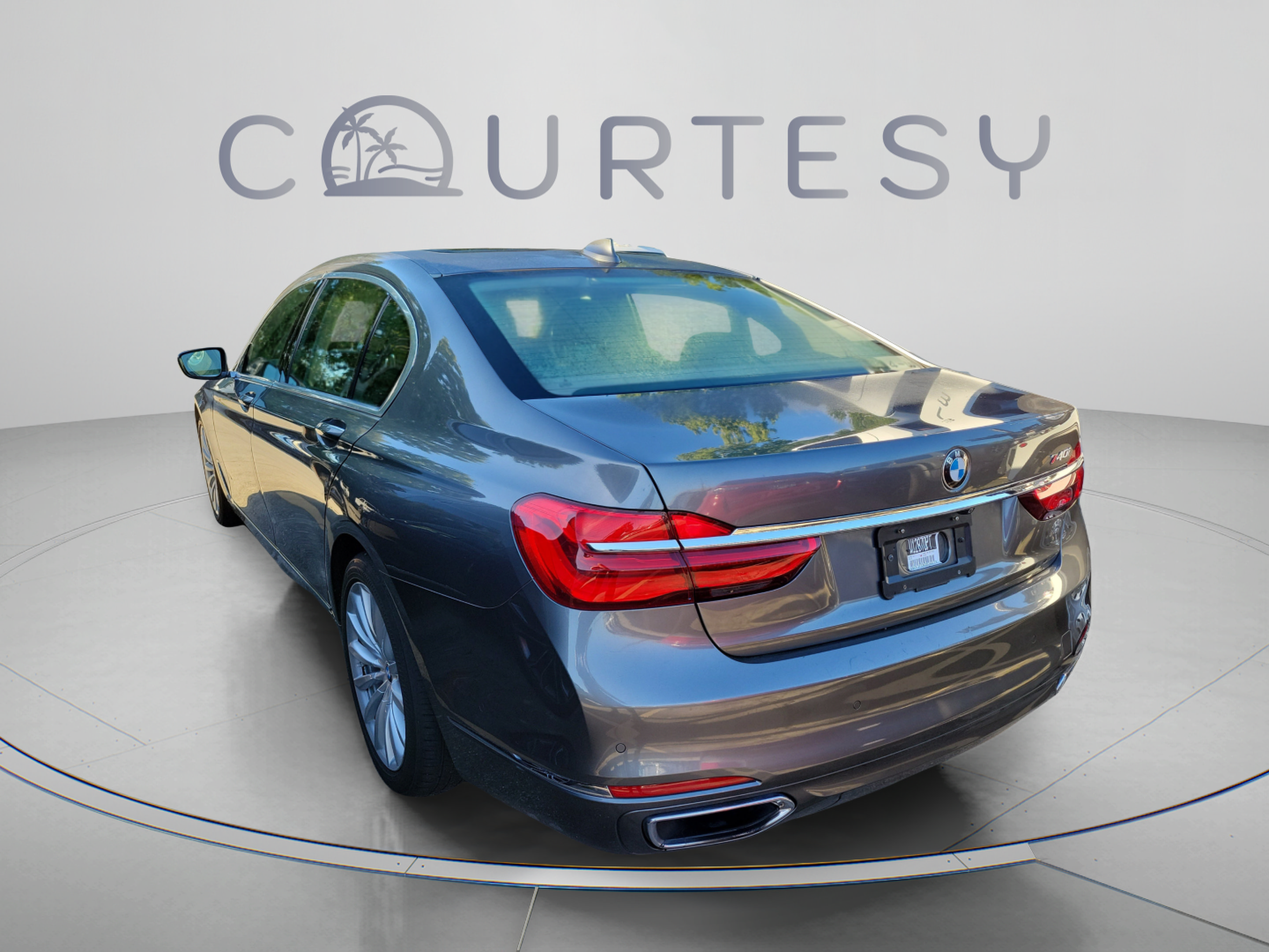 Used 2016 BMW 740i RWD image 2