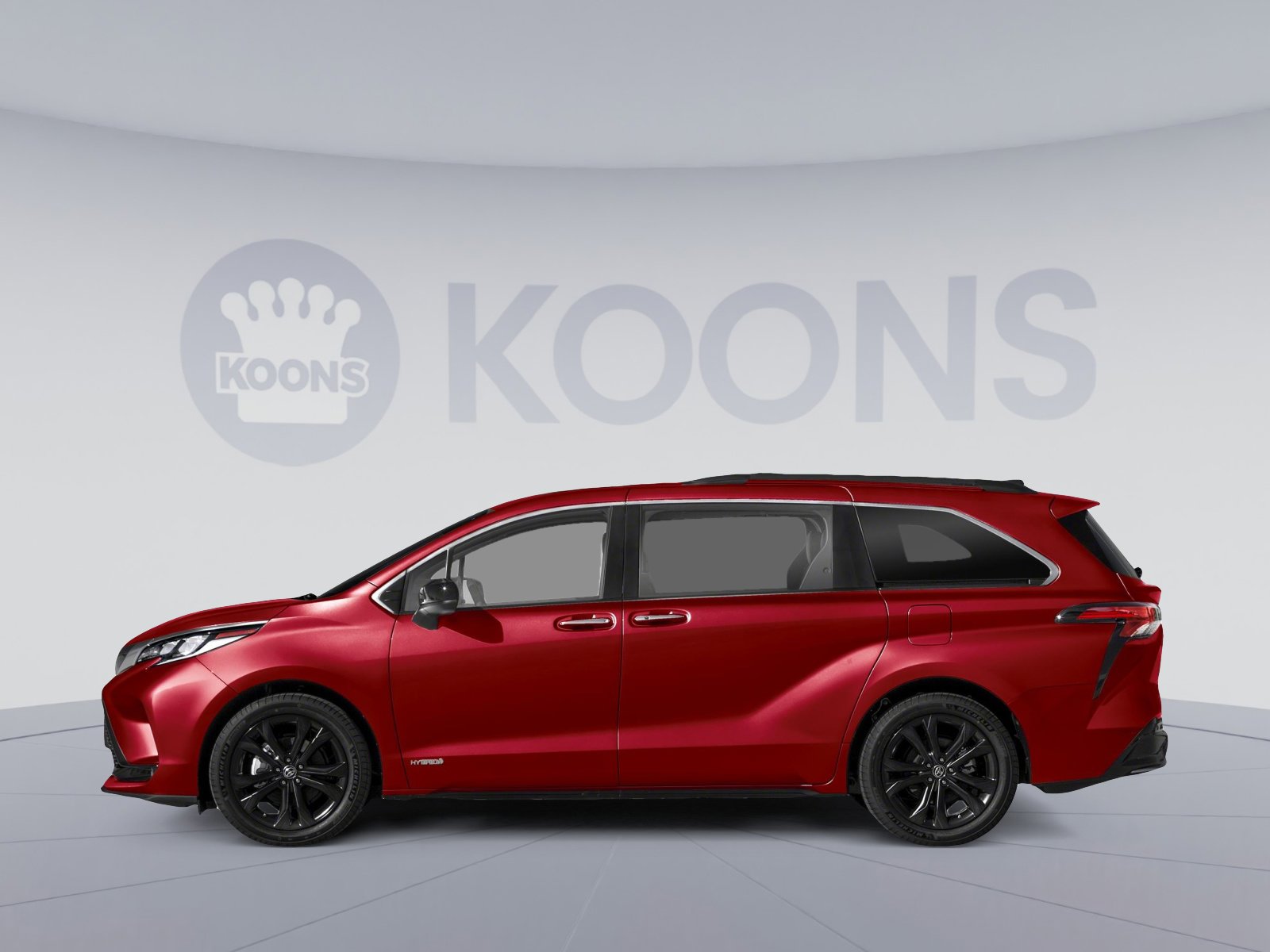 Used 2022 Toyota Sienna XSE image 4