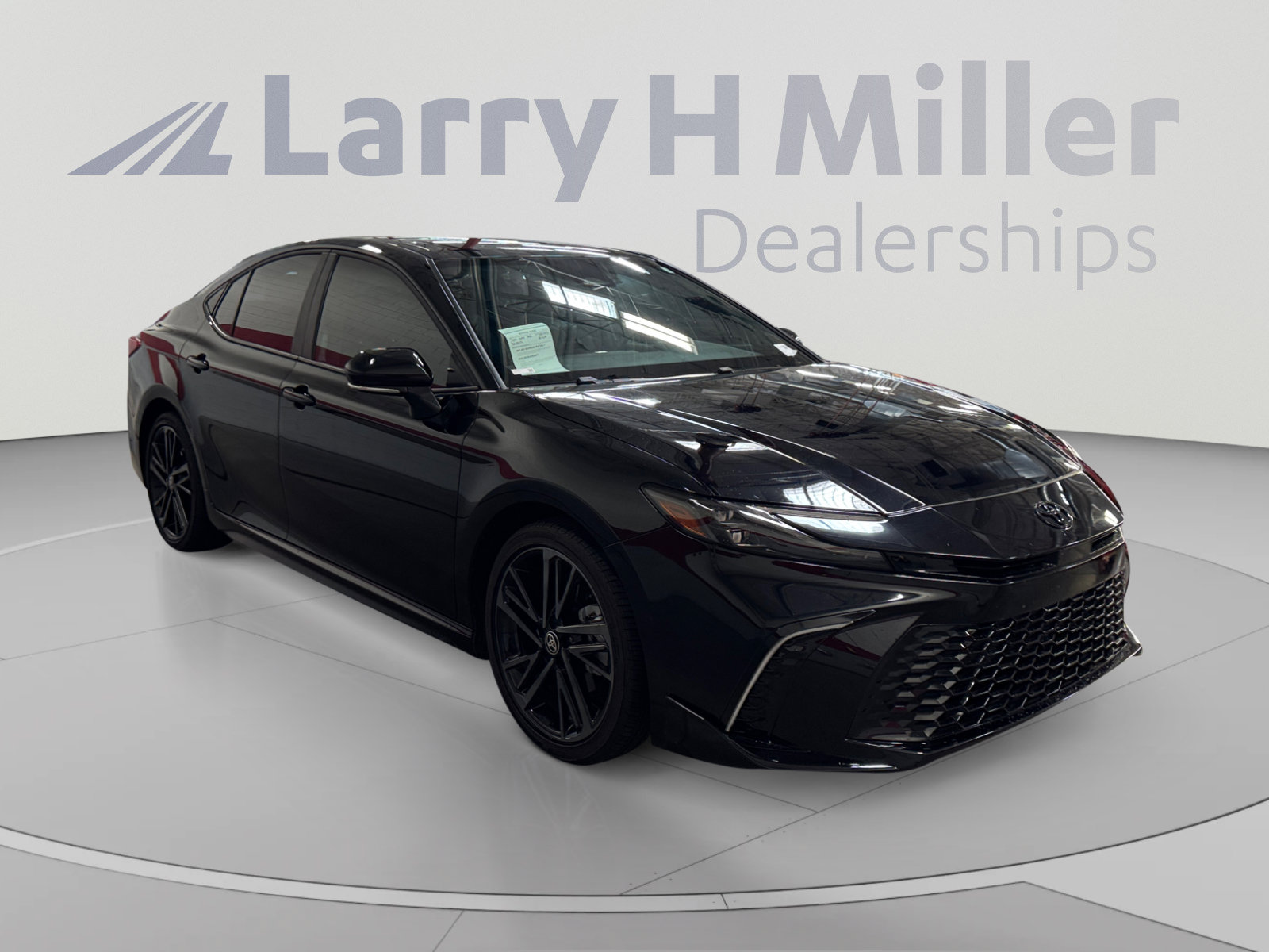 Used 2026 Toyota Camry XSE FWD image 7