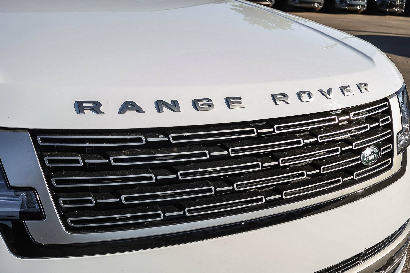 Certified 2023 Land Rover Range Rover SE AWD/4WD image 16
