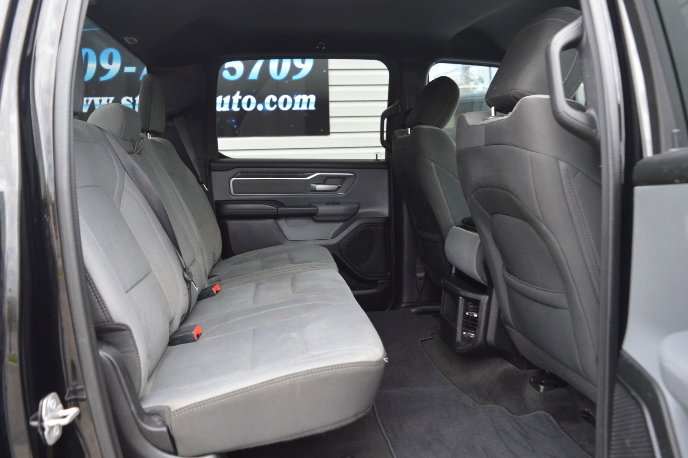Used 2022 RAM 1500 Big Horn AWD/4WD image 22