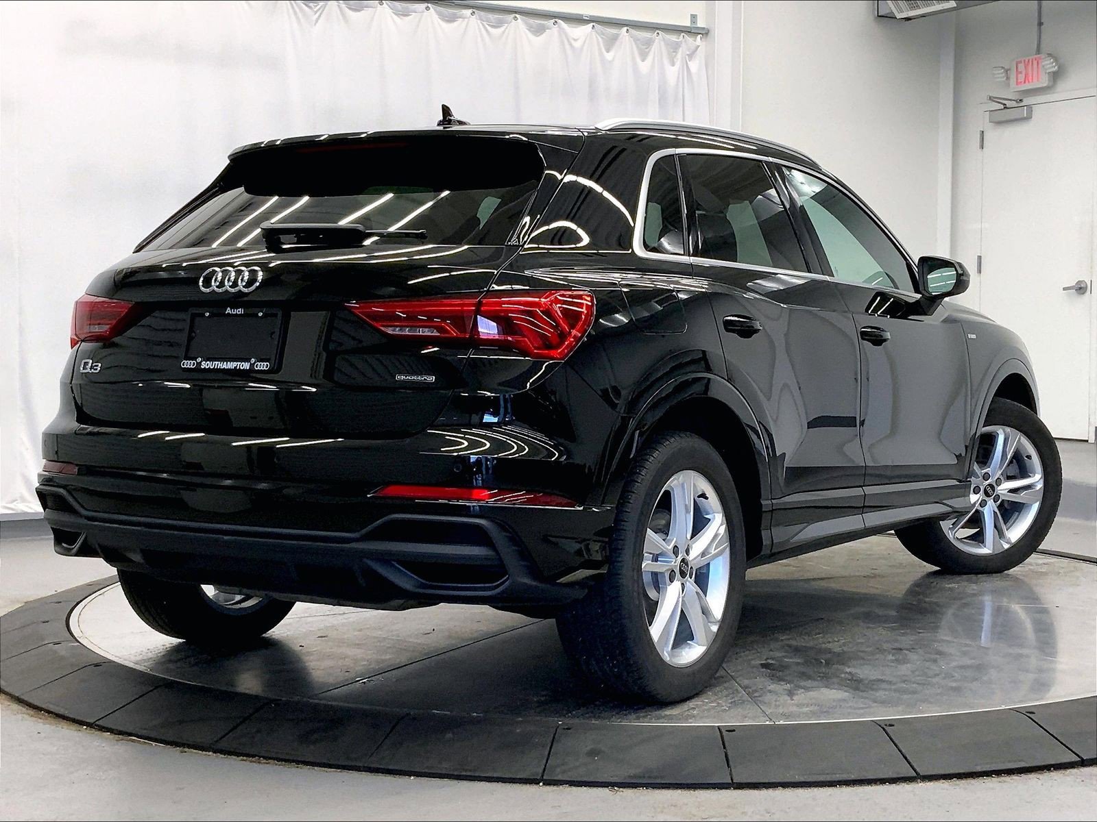 Certified 2023 Audi Q3 2.0T Premium Plus w/ Premium Plus Package AWD/4WD image 12