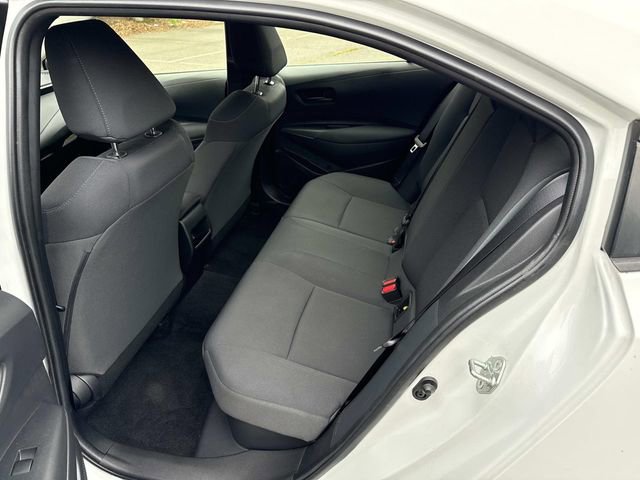Used 2022 Toyota Corolla LE FWD image 16