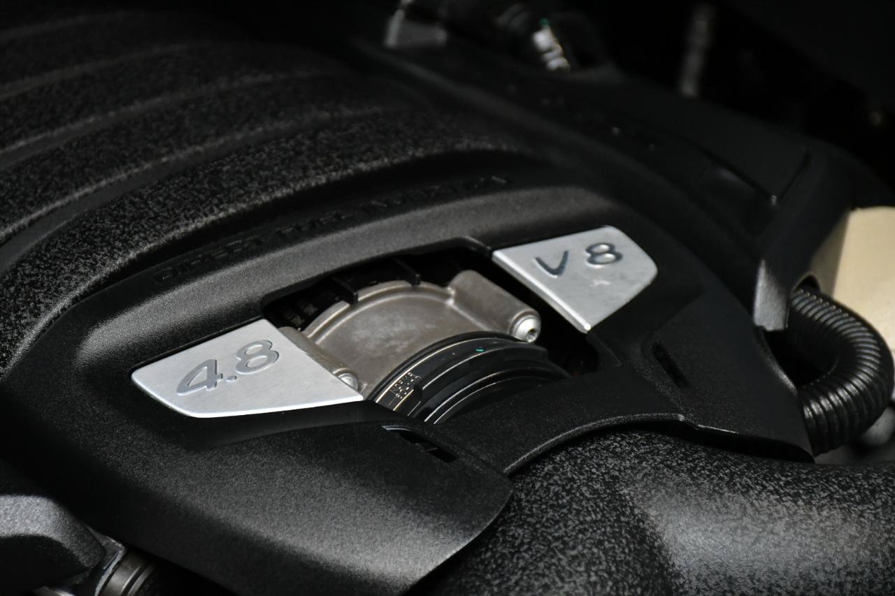 Used 2014 Porsche Cayenne S w/ Comfort Plus Package AWD/4WD image 11