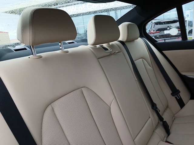 New 2026 BMW 330i Sedan w/ M Sport Package RWD image 10