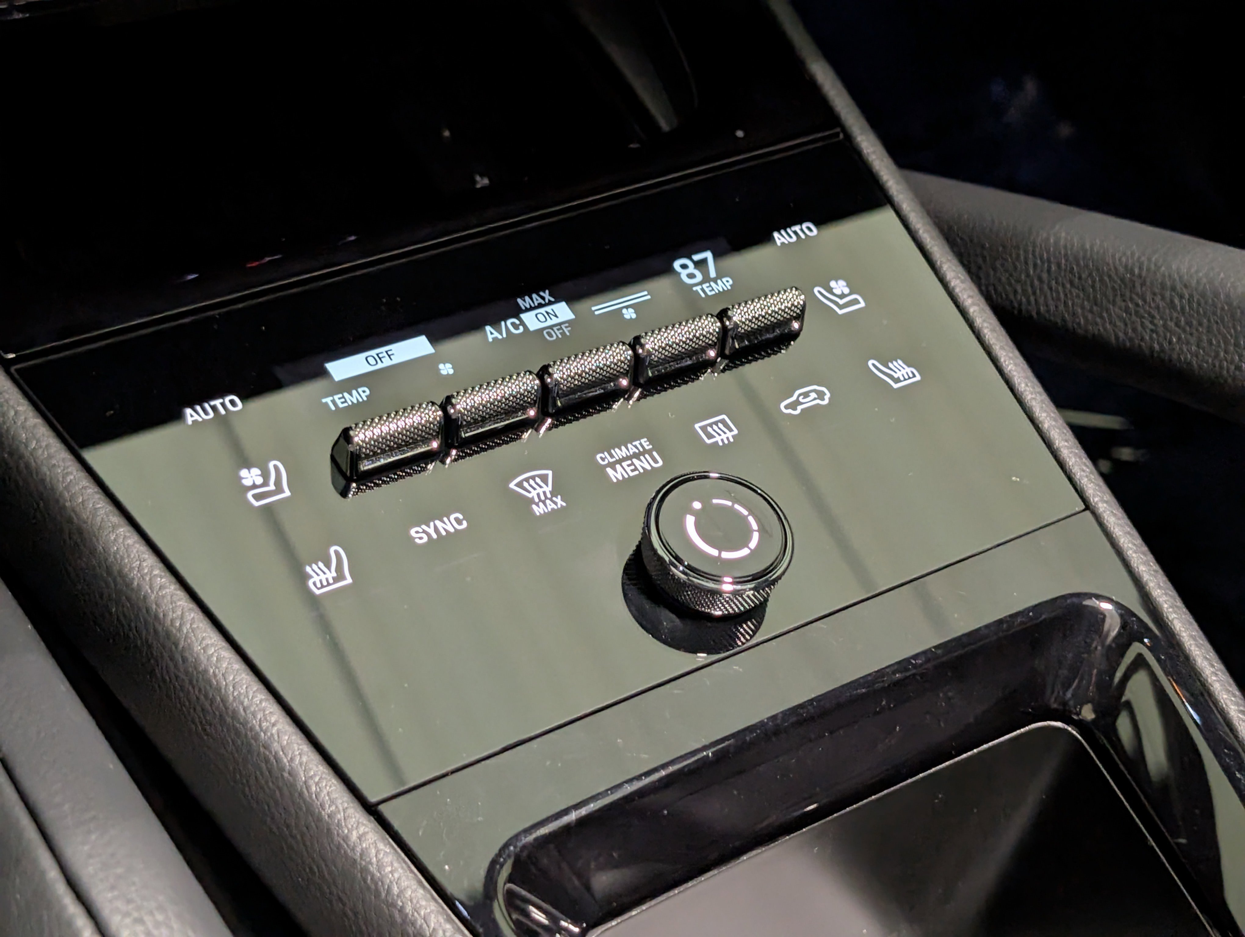 Certified 2025 Porsche Cayenne image 36