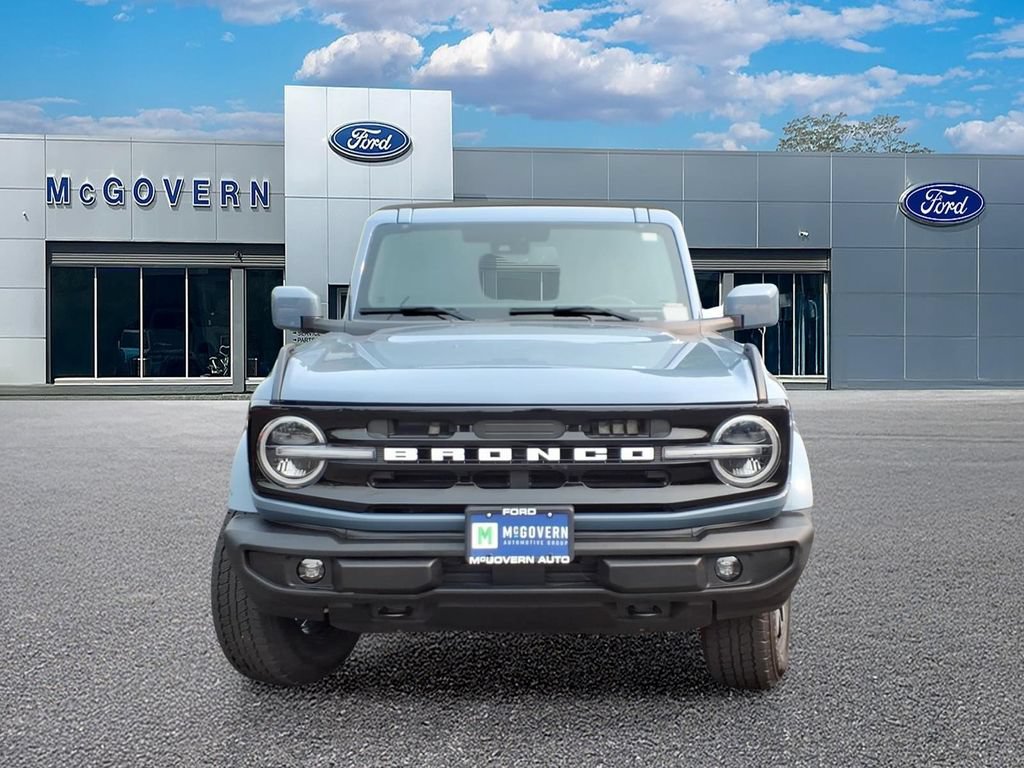 Used 2025 Ford Bronco Outer Banks AWD/4WD image 3
