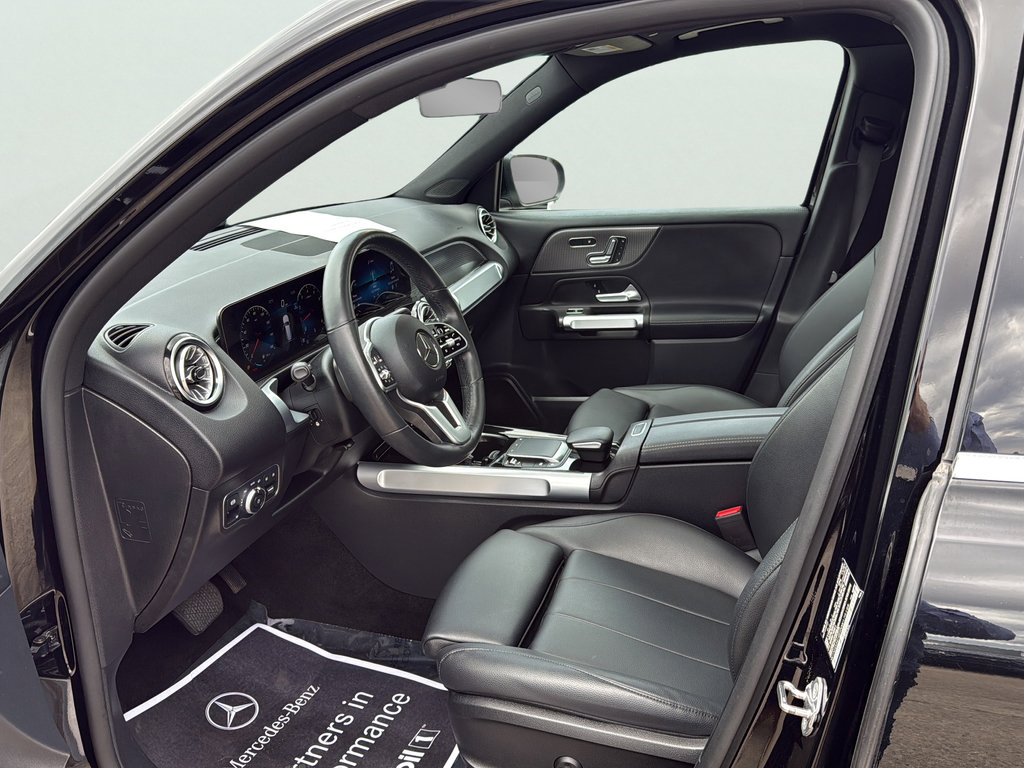 Certified 2022 Mercedes-Benz GLB 250 4MATIC image 19