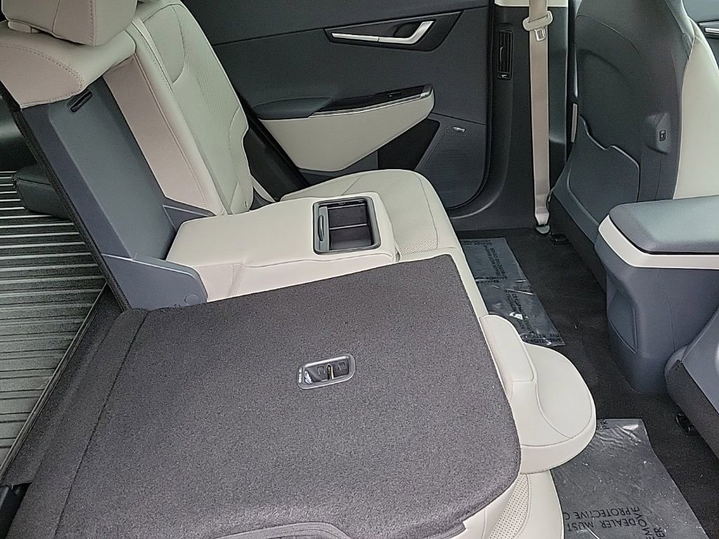 Used 2022 Kia EV6 Wind image 32