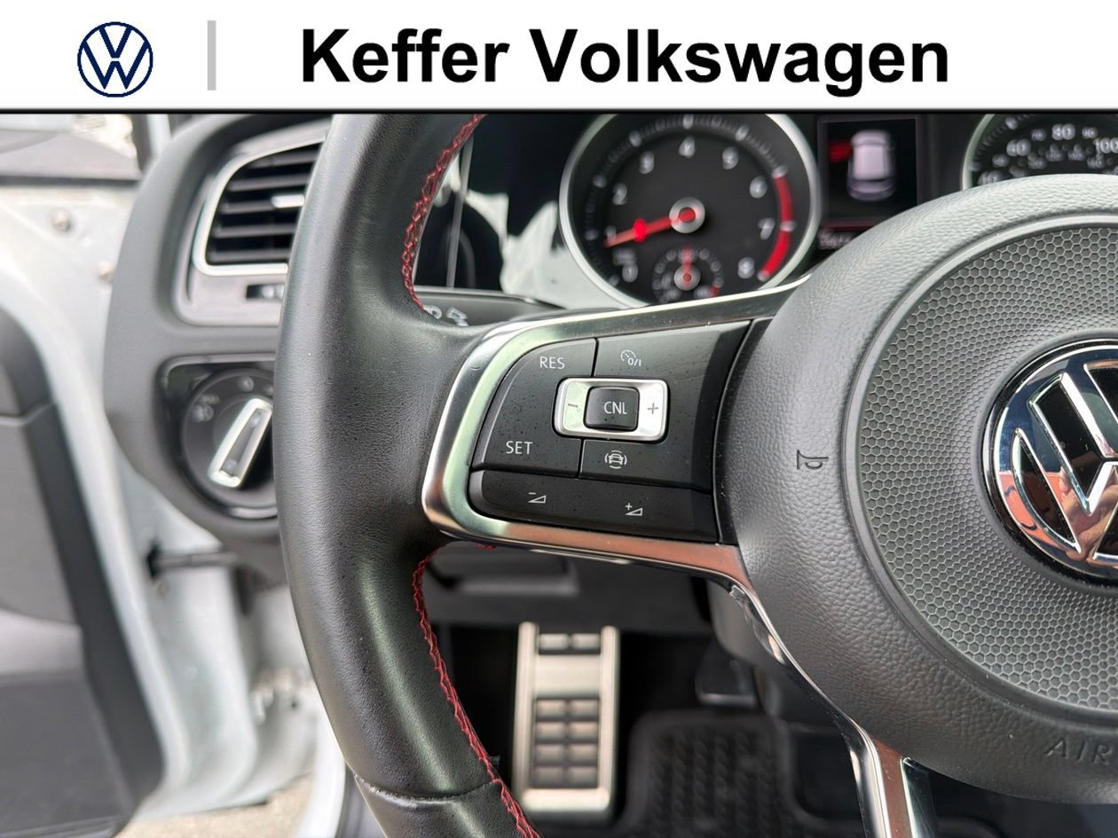 Used 2020 Volkswagen GTI SE FWD image 18