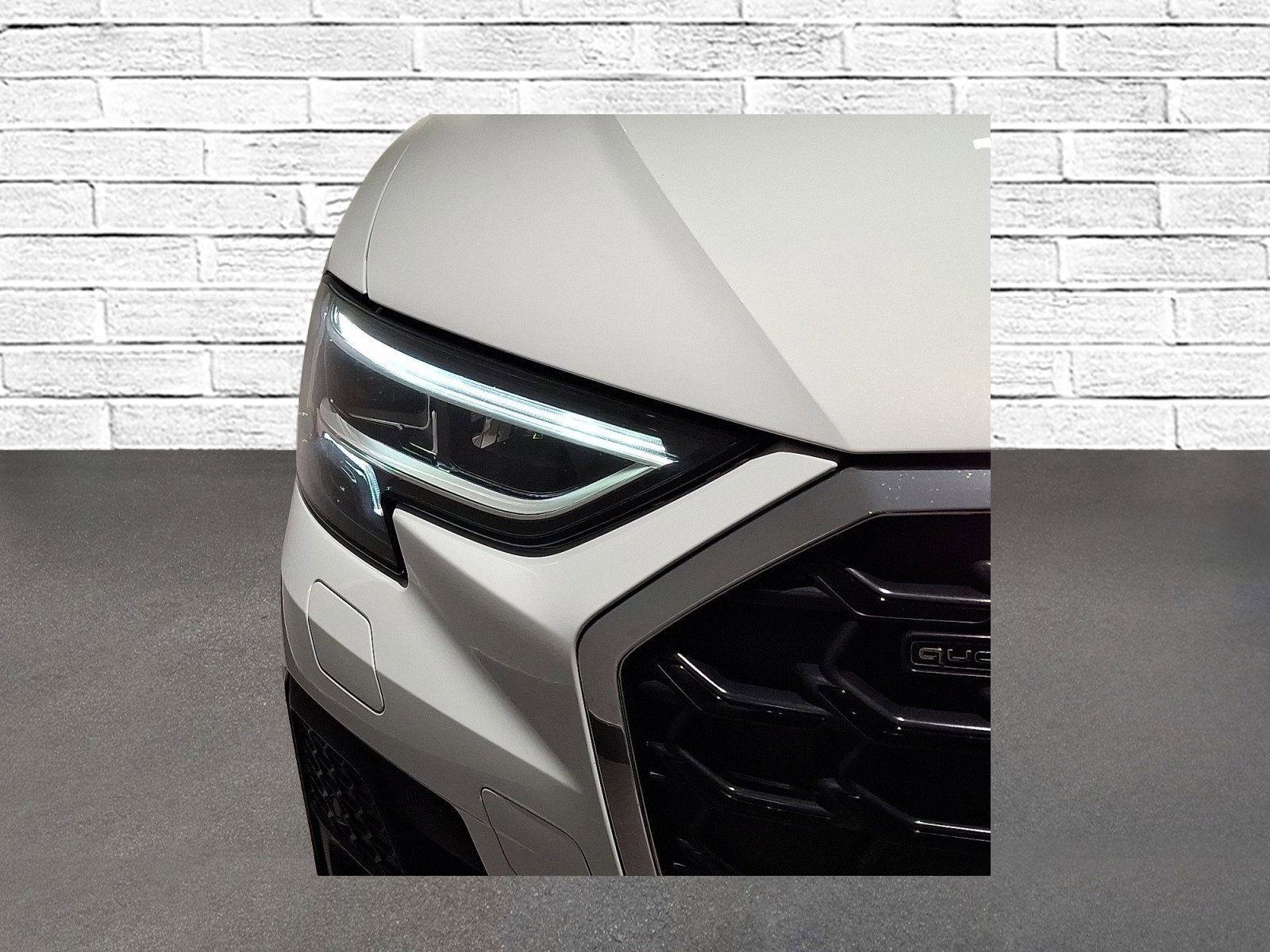 Used 2022 Audi A8 L 3.0T w/ Executive Package image 9