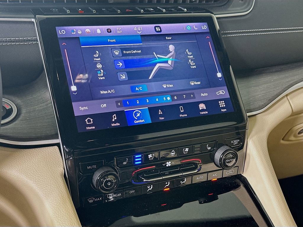 Used 2023 Jeep Grand Cherokee L Limited w/ Luxury Tech Group II image 14