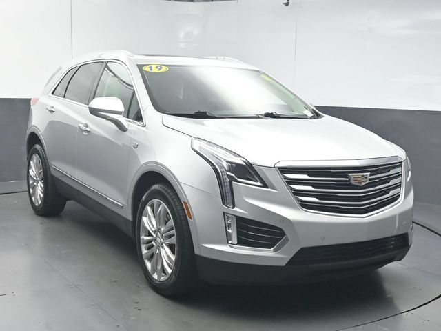 Used 2019 Cadillac XT5 Premium Luxury AWD/4WD image 2