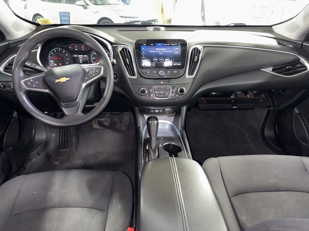 Used 2019 Chevrolet Malibu LT FWD image 9