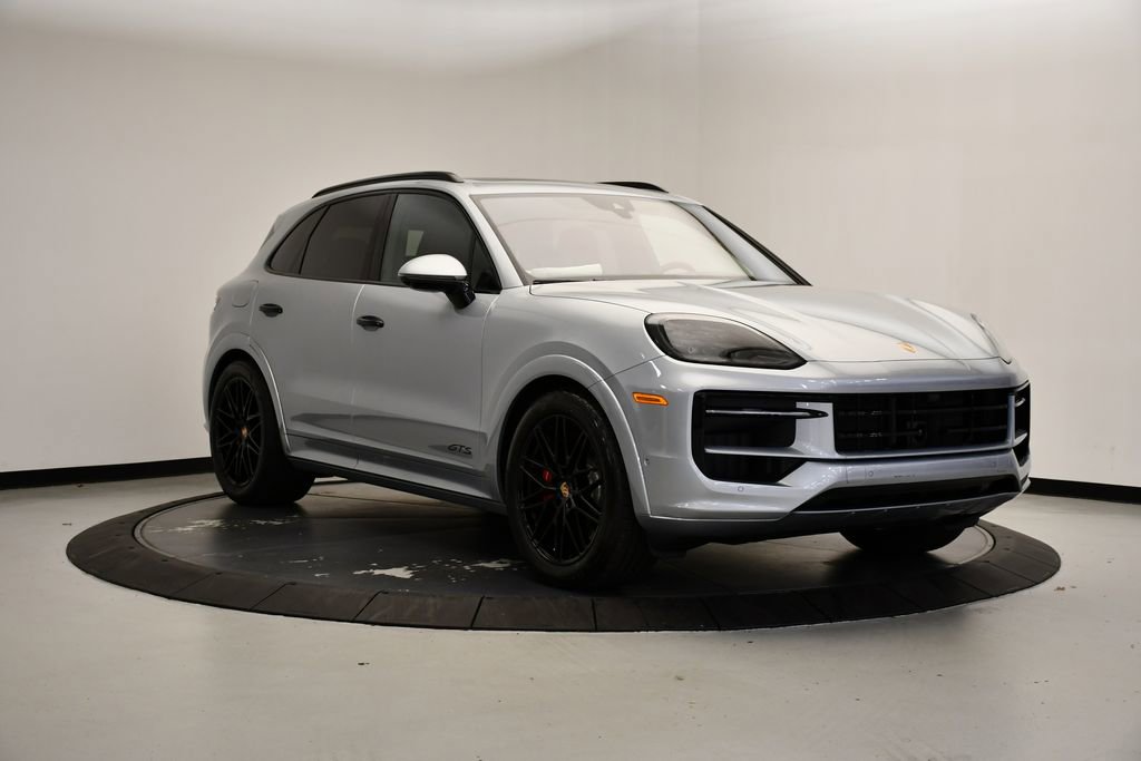 New 2026 Porsche Cayenne GTS AWD/4WD image 9