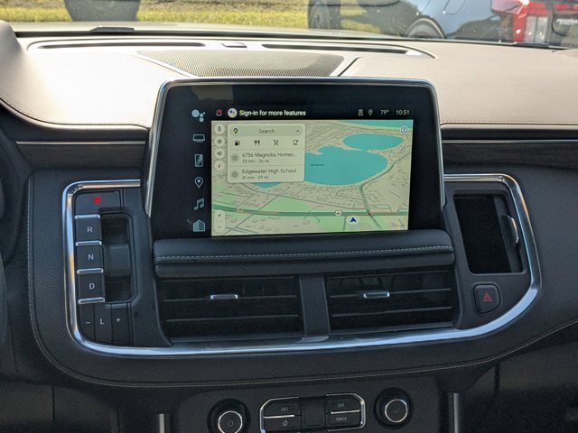 Used 2024 Chevrolet Suburban Premier image 16