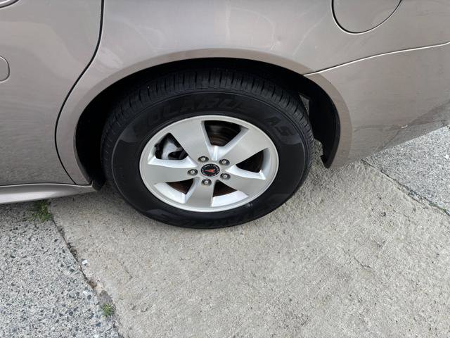 Used 2006 Pontiac Grand Prix w/ Preferred Package FWD image 12