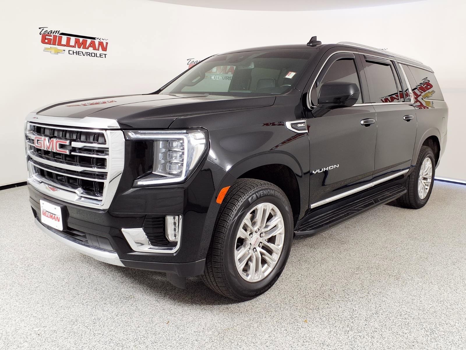 Used 2023 GMC Yukon XL SLT image 4