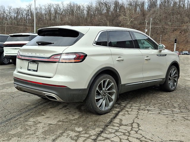 Used 2023 Lincoln Nautilus Reserve w/ Equipment Group 202A image 6