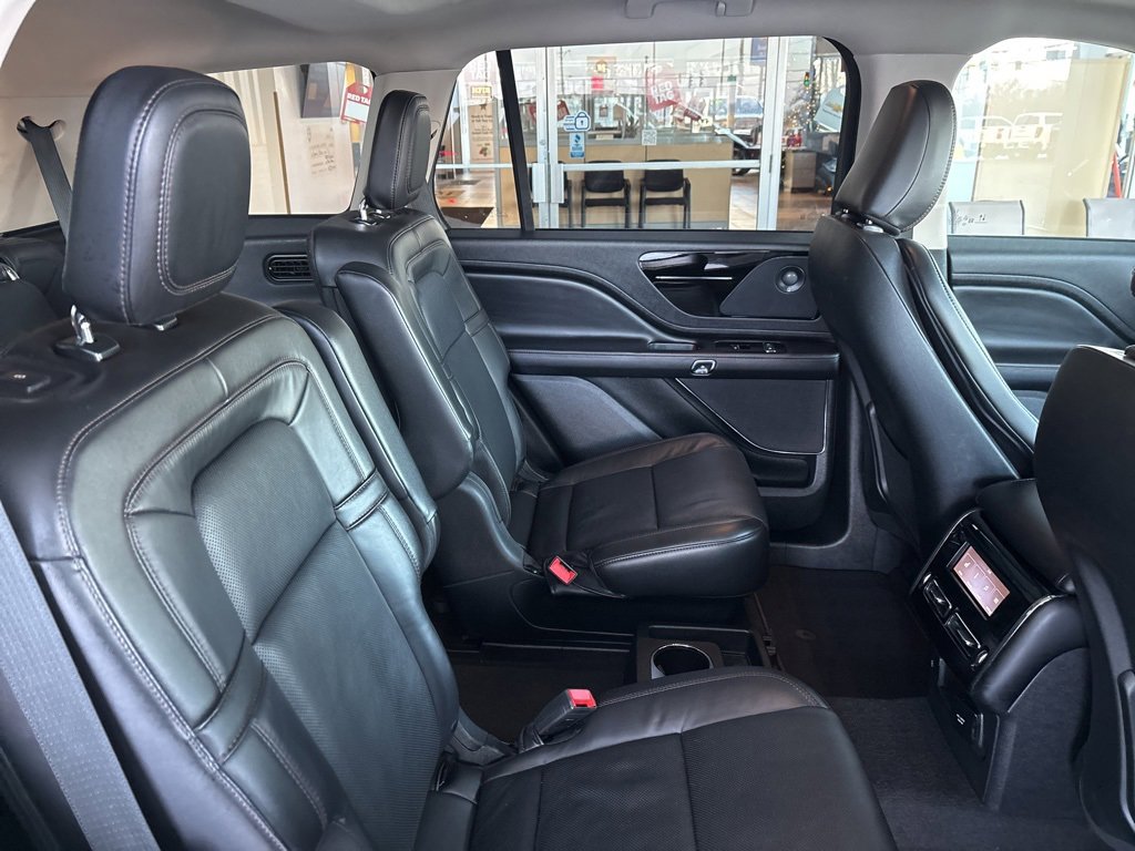 Used 2024 Lincoln Aviator Reserve image 27