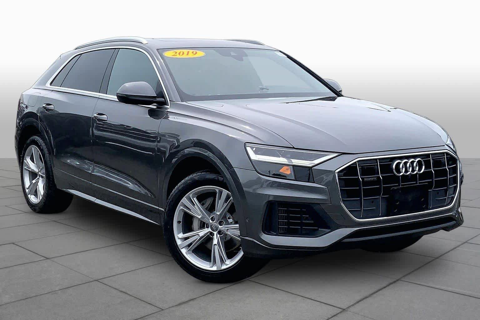 Used 2019 Audi Q8 Premium Plus w/ Premium Plus AWD/4WD image 3