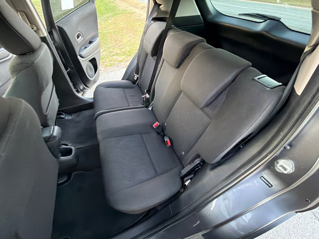 Used 2018 Honda HR-V LX image 29