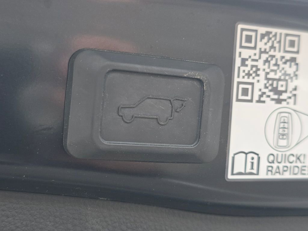Used 2023 Toyota RAV4 Limited image 19