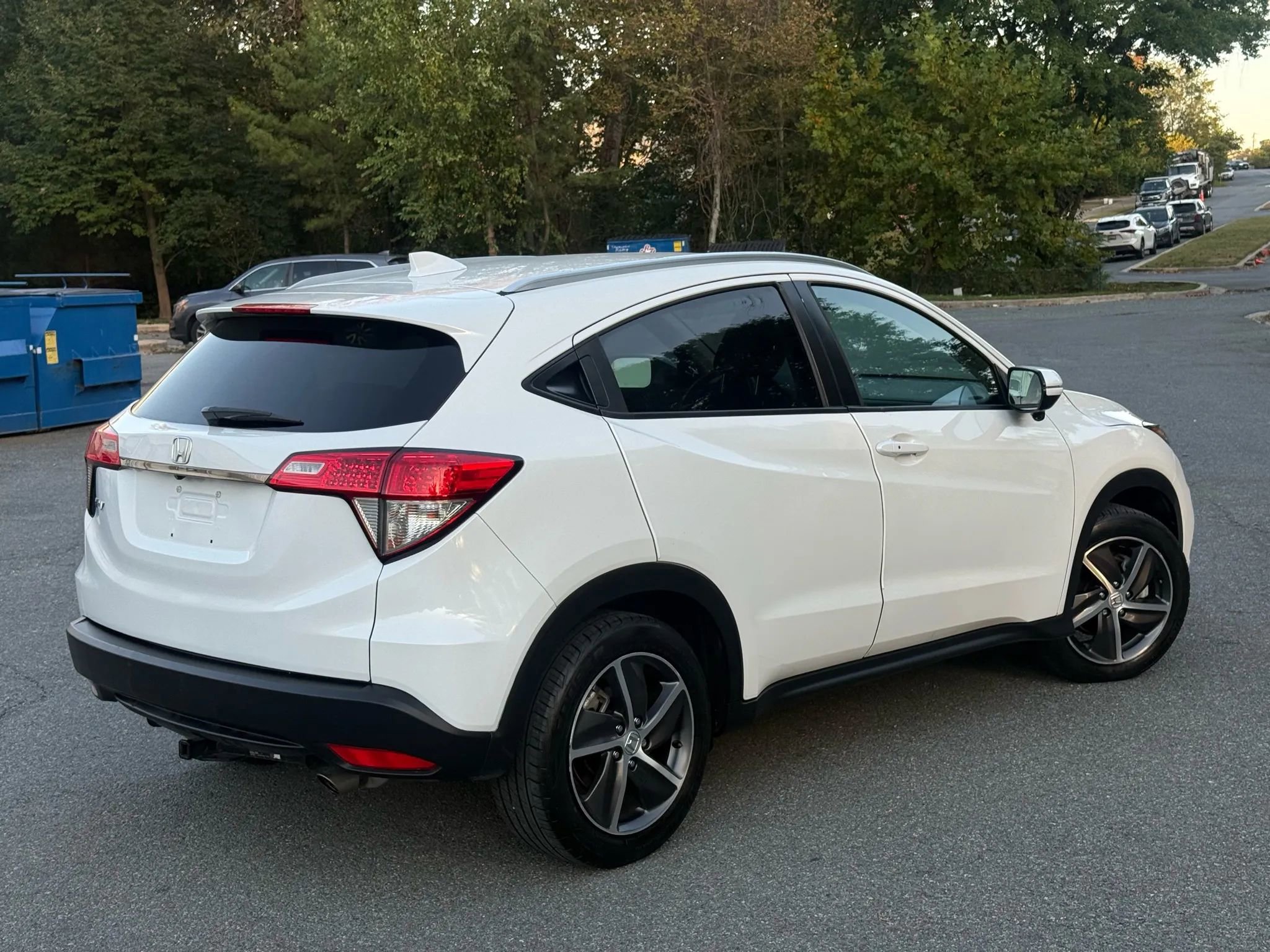 Used 2022 Honda HR-V EX image 4