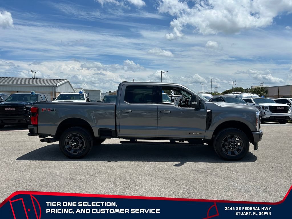 Used 2024 Ford F250 4x4 Crew Cab Super Duty image 4