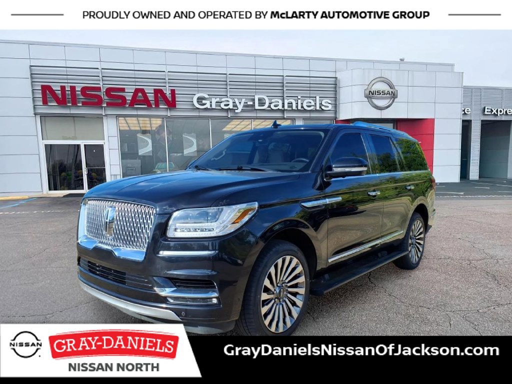 Used 2019 Lincoln Navigator Reserve AWD/4WD image 3