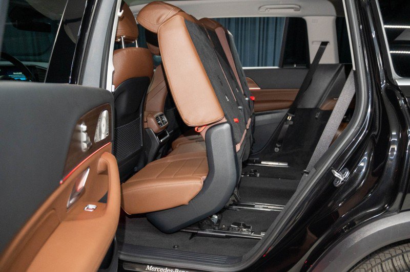 Certified 2026 Mercedes-Benz GLS 450 4MATIC image 18