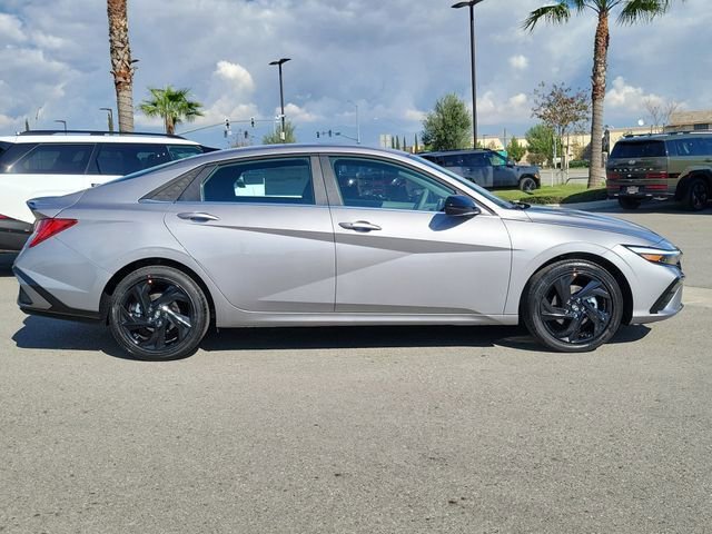 New 2026 Hyundai Elantra SEL Sport Premium image 25