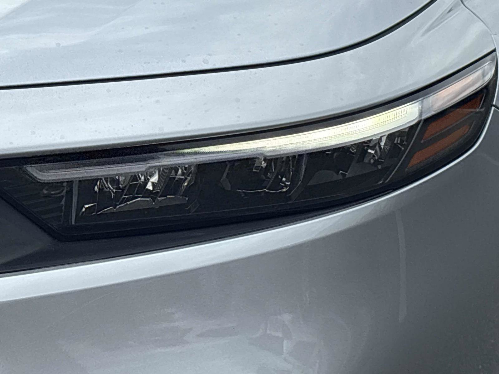 Used 2023 Honda Accord EX image 10