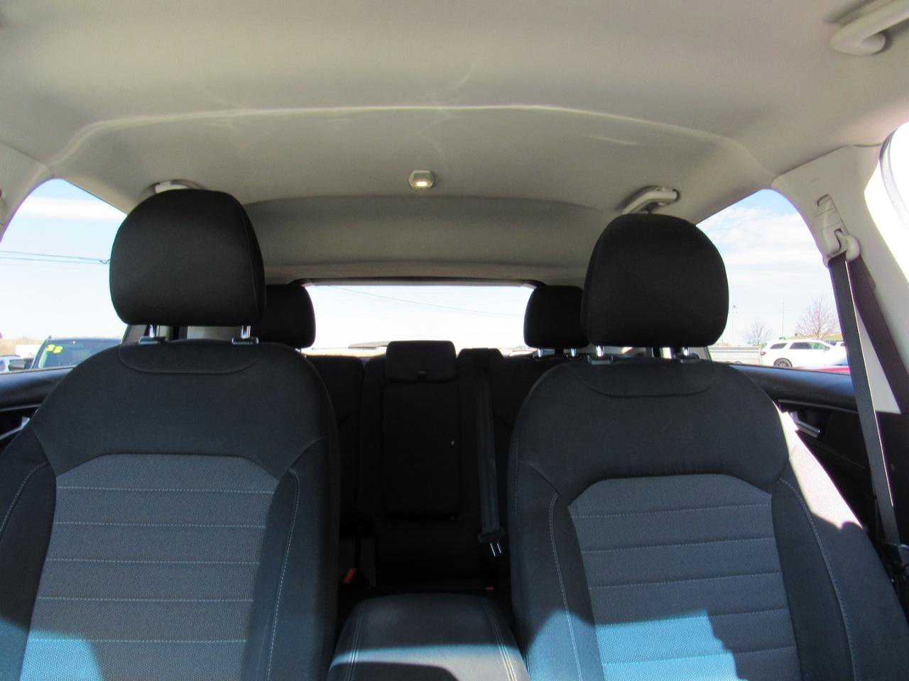 Used 2015 Ford Edge SE FWD image 26