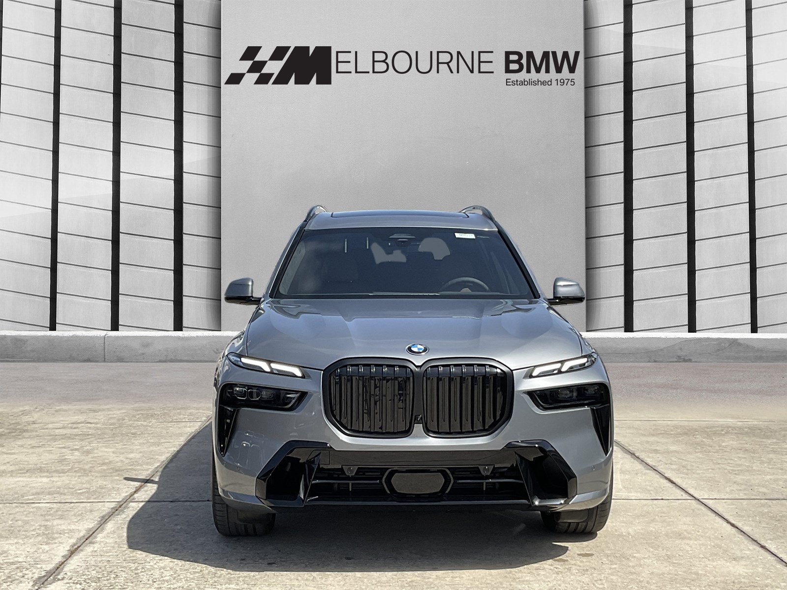New 2027 BMW X7 xDrive40i w/ M Sport Package AWD/4WD image 2